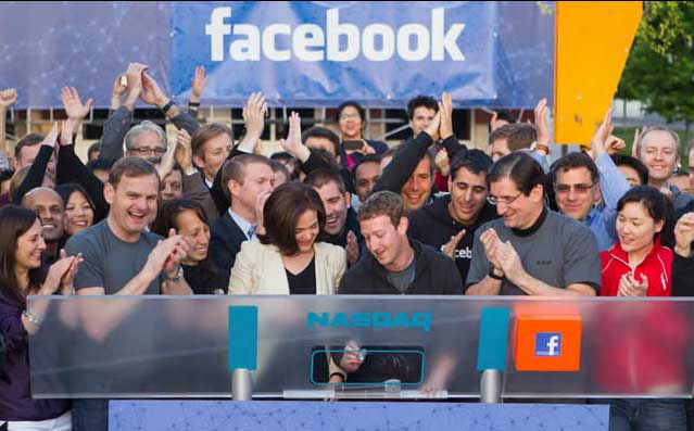 Más sombras que luces en el estreno en Bolsa de Facebook